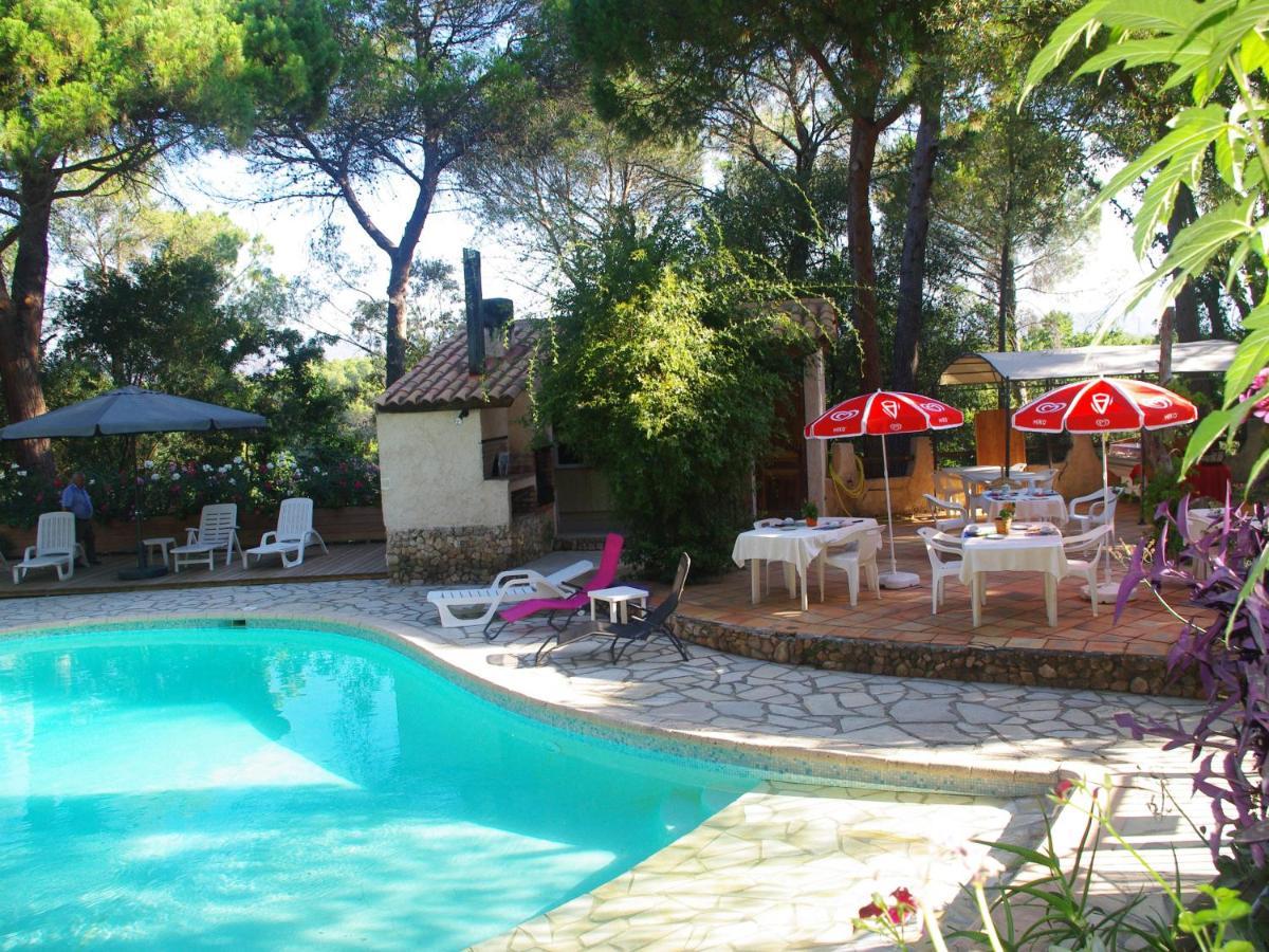 Location Villa Et Studios Roquebrune-Sur-Argens Buitenkant foto