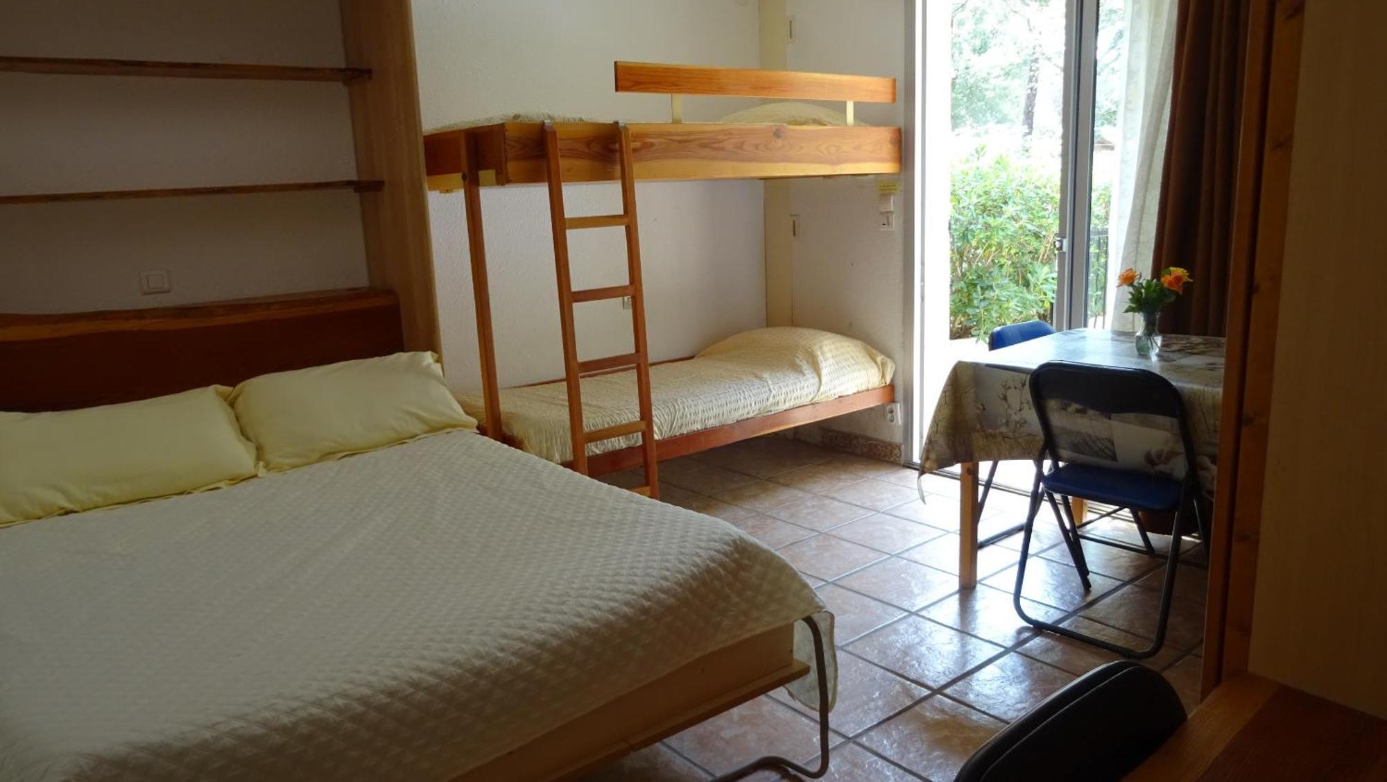 Location Villa Et Studios Roquebrune-Sur-Argens Buitenkant foto